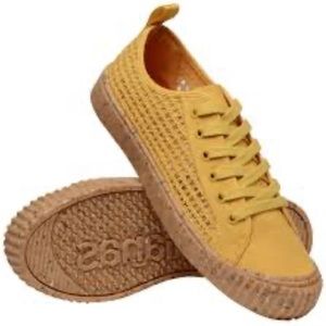 Havaianas Yellow Tennis Shoes